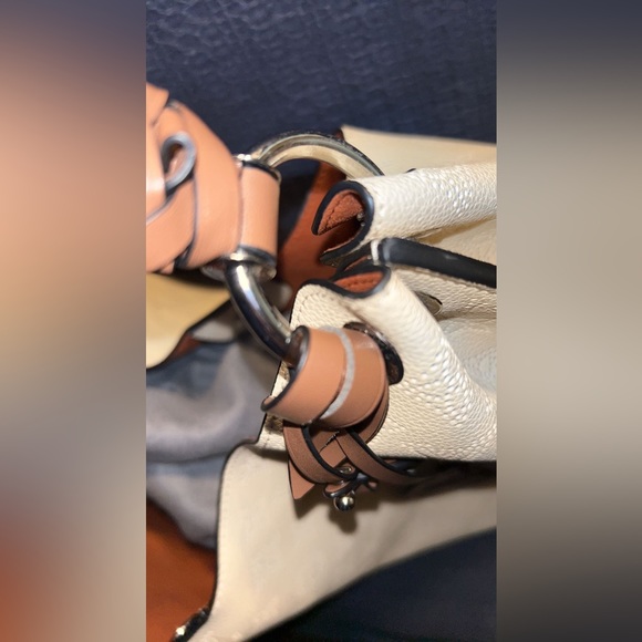 Fall 2021 (view on stamp tag) Louis Vuitton CARMEL - Picture 7 of 12